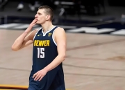 约基奇，波尔津吉斯，刷新队史纪录！