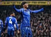 曼城主场大胜诺维奇，英超争冠步伐不止